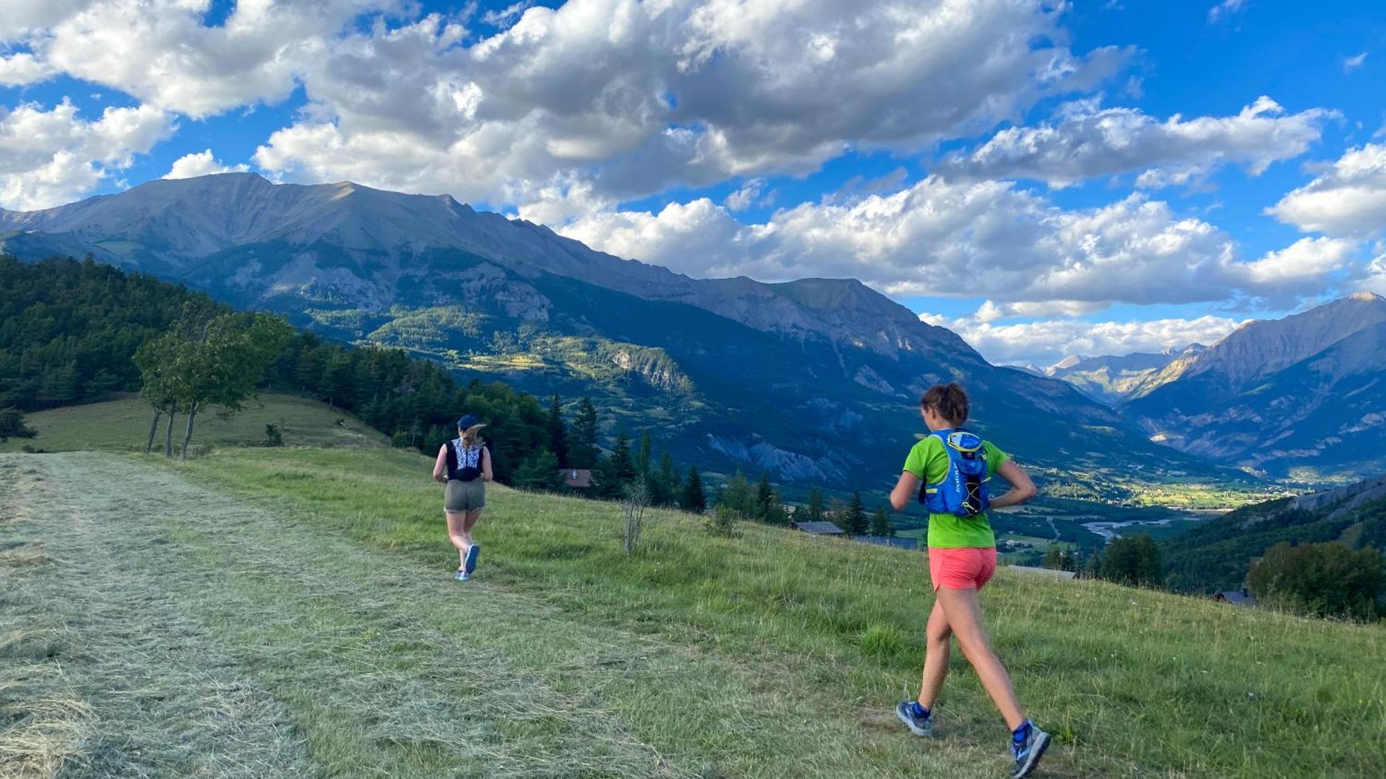 La Capitale - Les Gites De L Argile Barcelonnette Exteriér fotografie