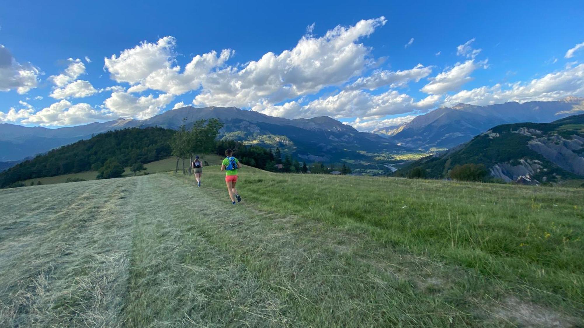 La Capitale - Les Gites De L Argile Barcelonnette Exteriér fotografie