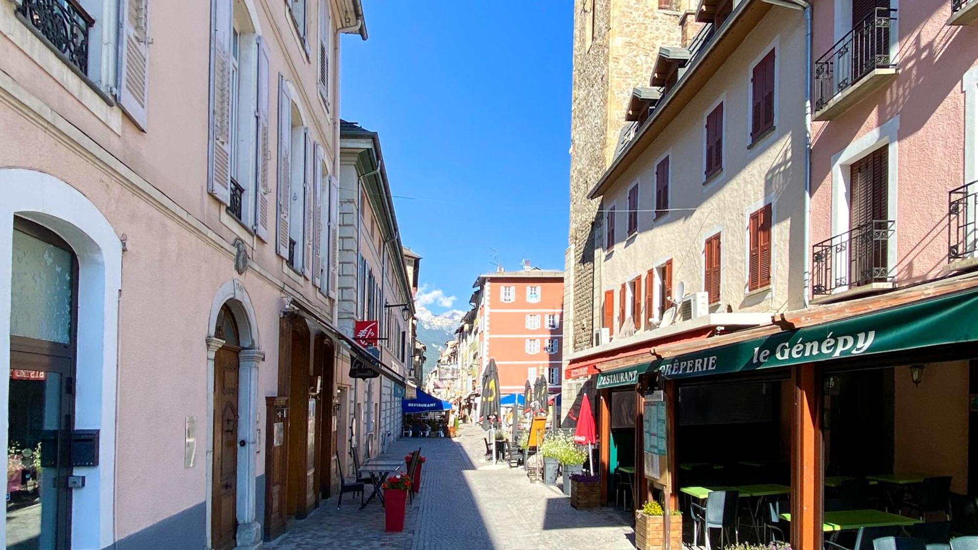 La Capitale - Les Gites De L Argile Barcelonnette Exteriér fotografie